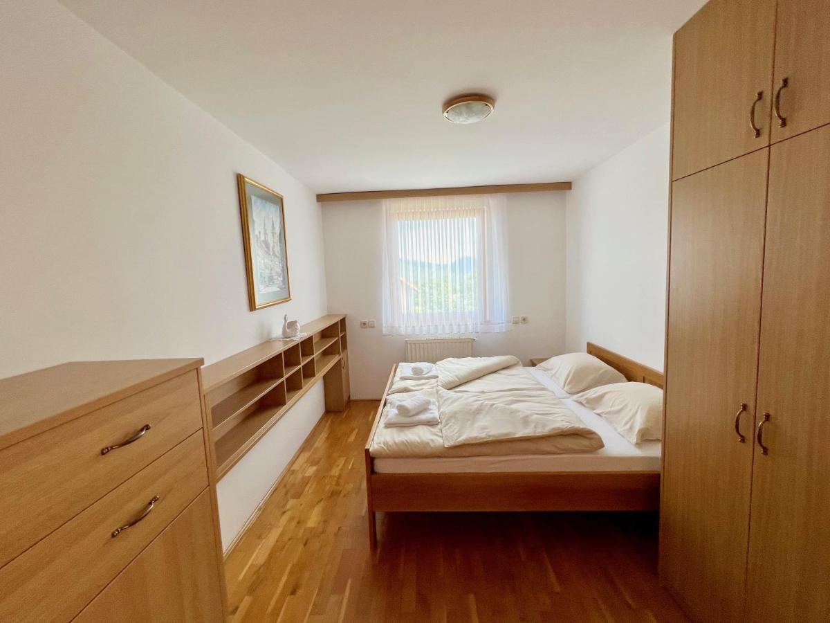 Guest House Domacija Krnc Hrib pri Hinjah Exterior foto